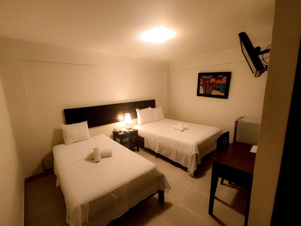 Hotel Boulevard Plaza Пукальпа Екстер'єр фото